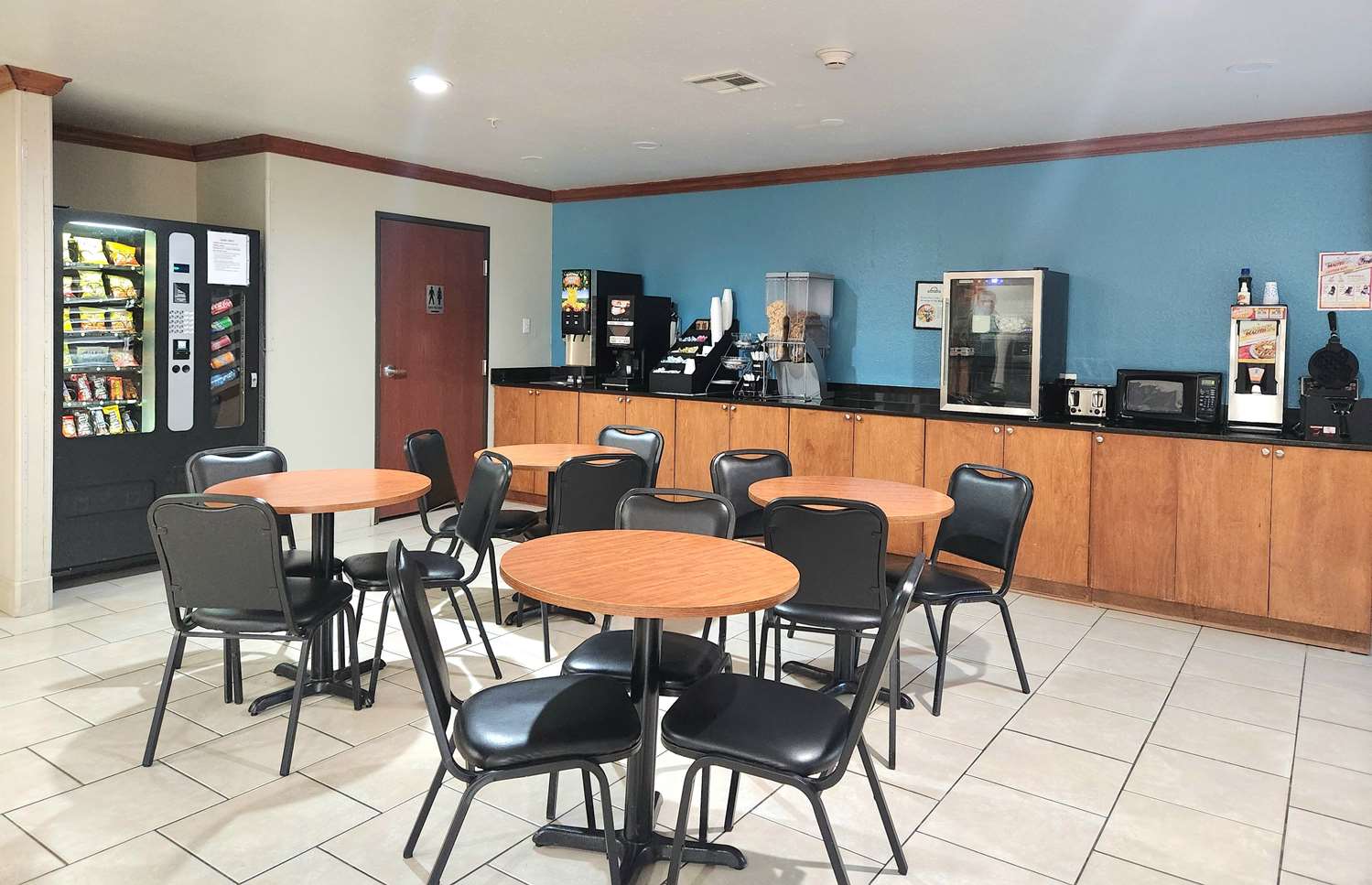 Days Inn by Wyndham Lumberton 5/6