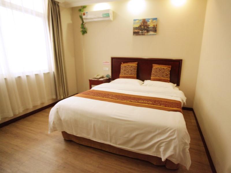 GreenTree Inn Zhenjiang Yangzhong North Gangdong Road Food Street Express Hotel 18/50