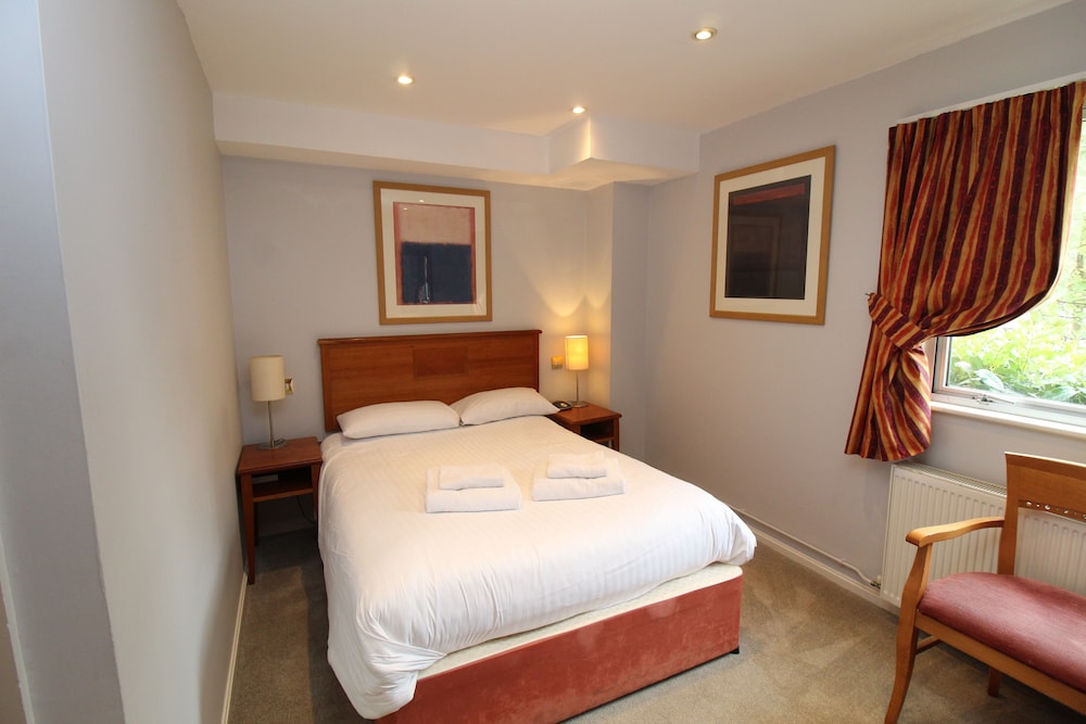 Standard, Double Bed, The Conningbrook Hotel 7/10