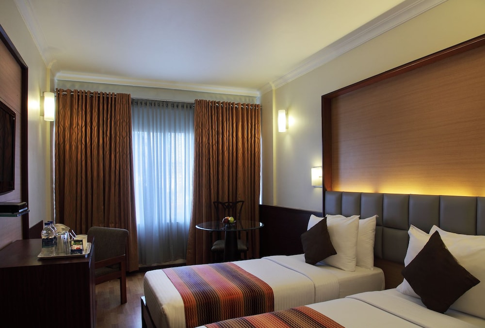 Hotel Regency 9/54
