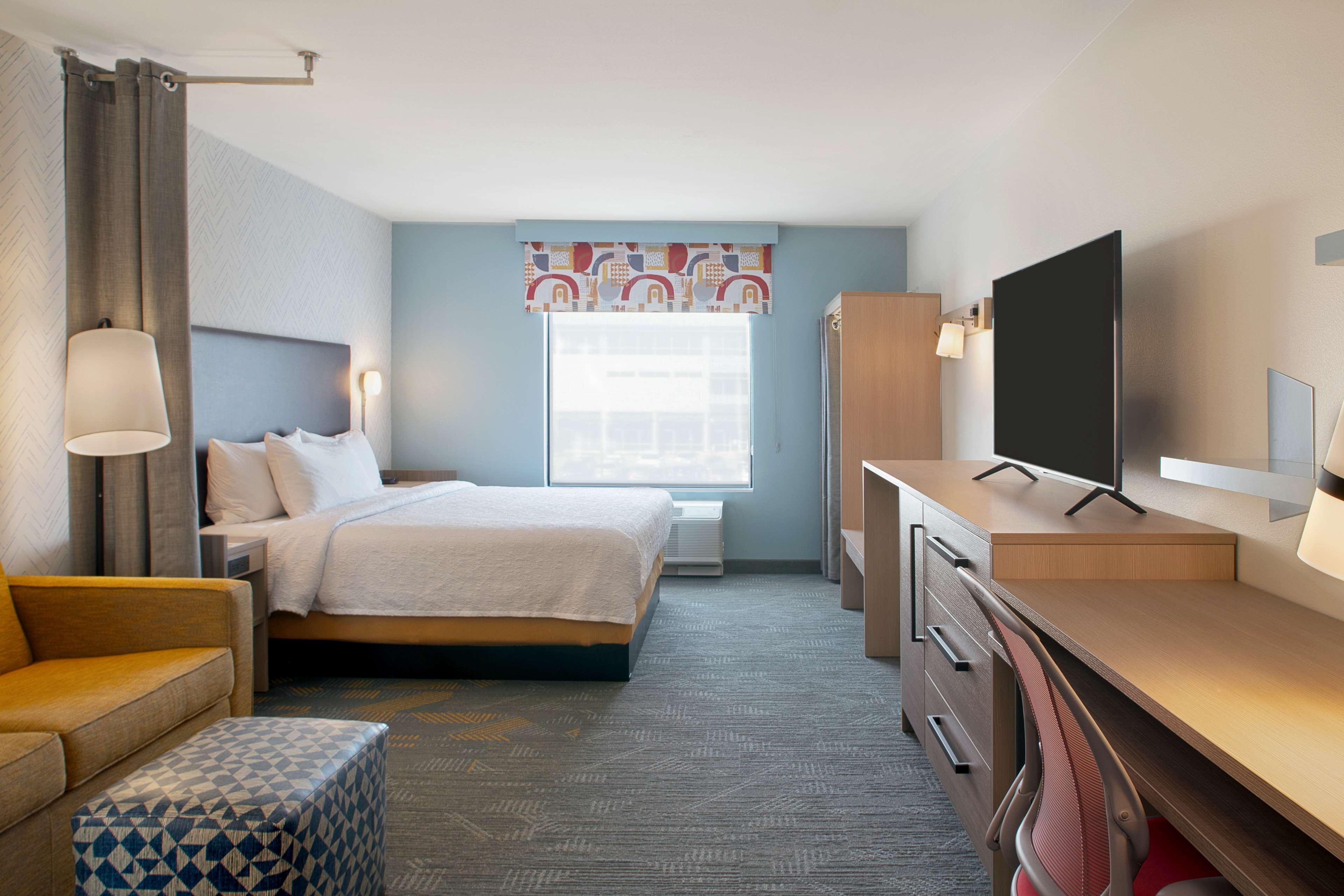 1 BEDROOM, SUITE, KING BED, COURTYARD VIEW