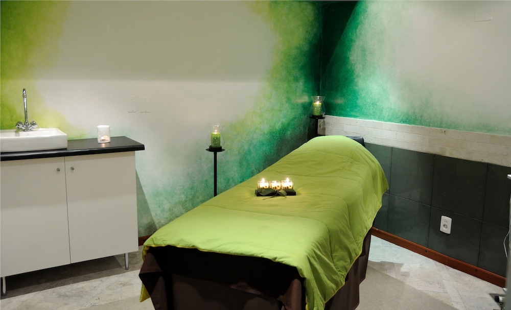 Suites Camino Real 35/73