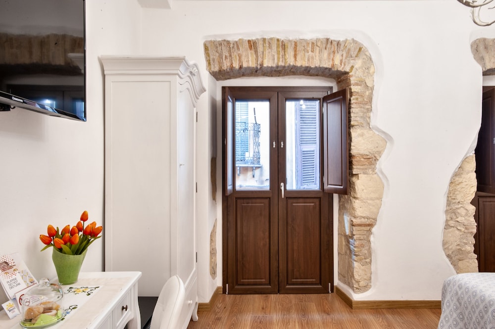 Baco B&B 4/47