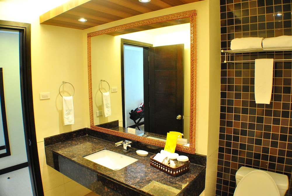 Hotel Elizabeth Cebu 46/50