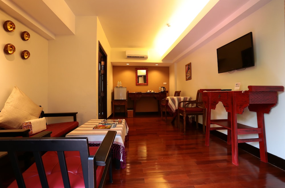 Viang Thapae Resort 30/50