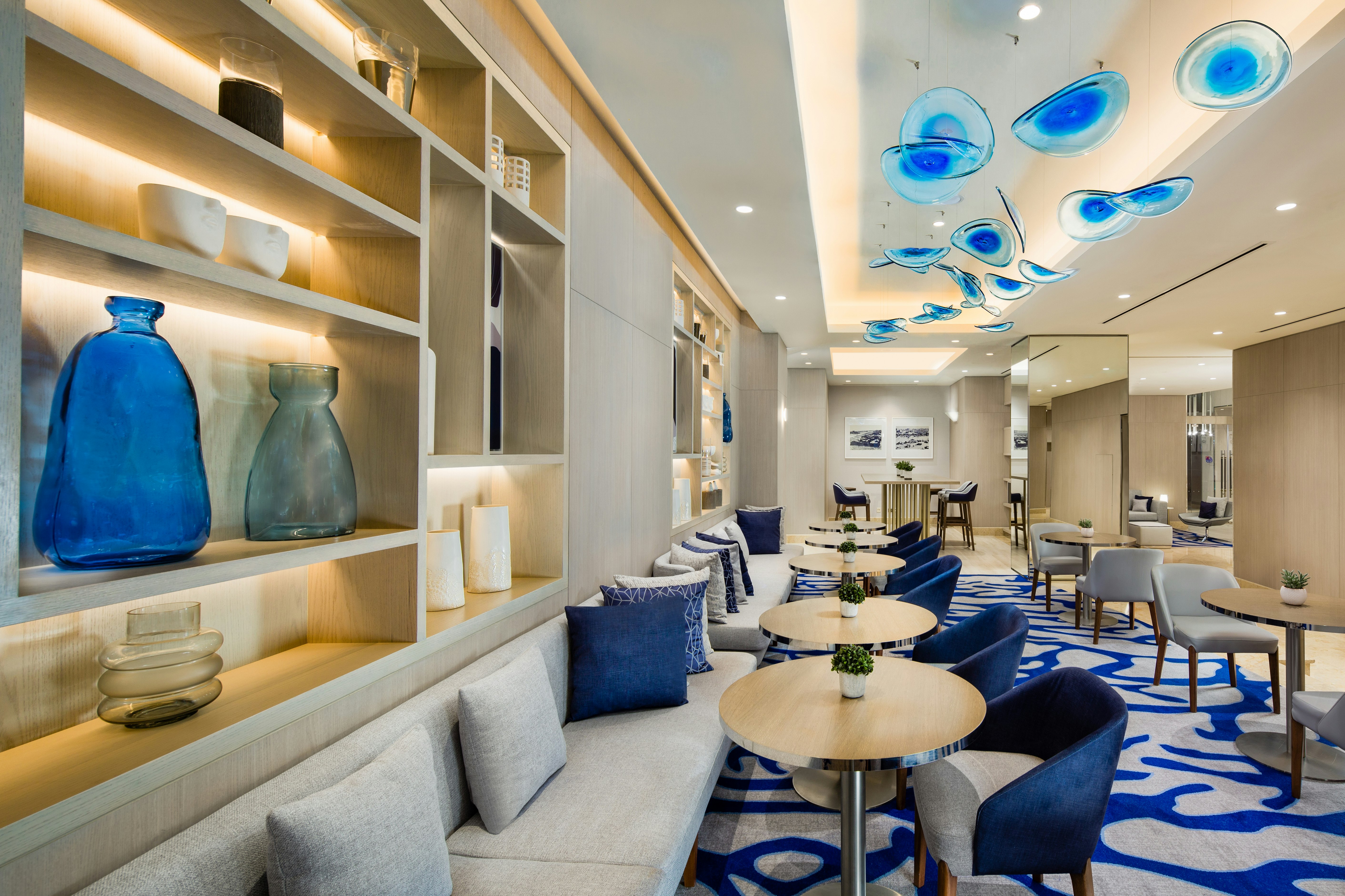 Beach Rotana All Suites 27/45