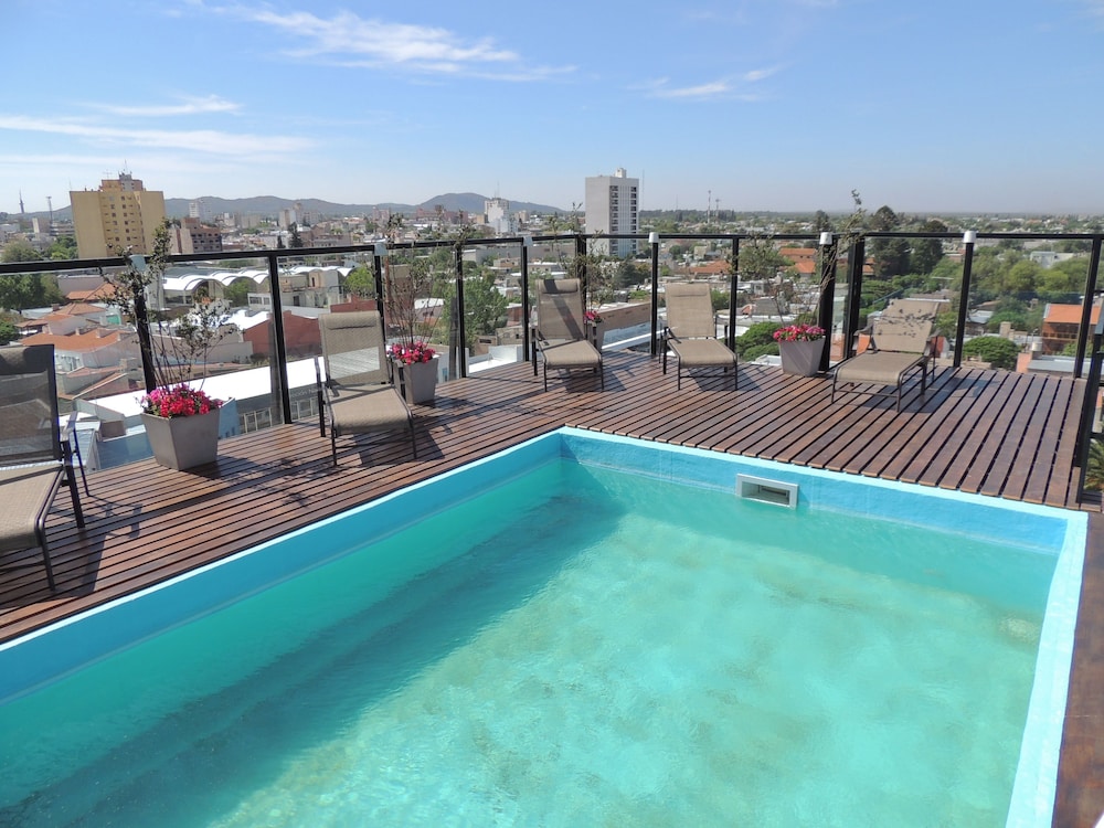 Premium Tower Suites San Luis 38/60