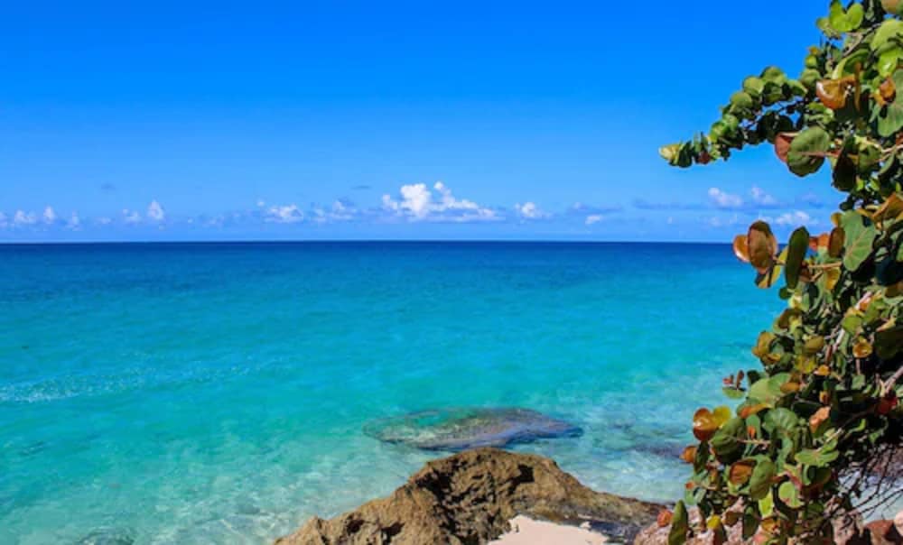 Sapphire Beach Club and Resort 41/50