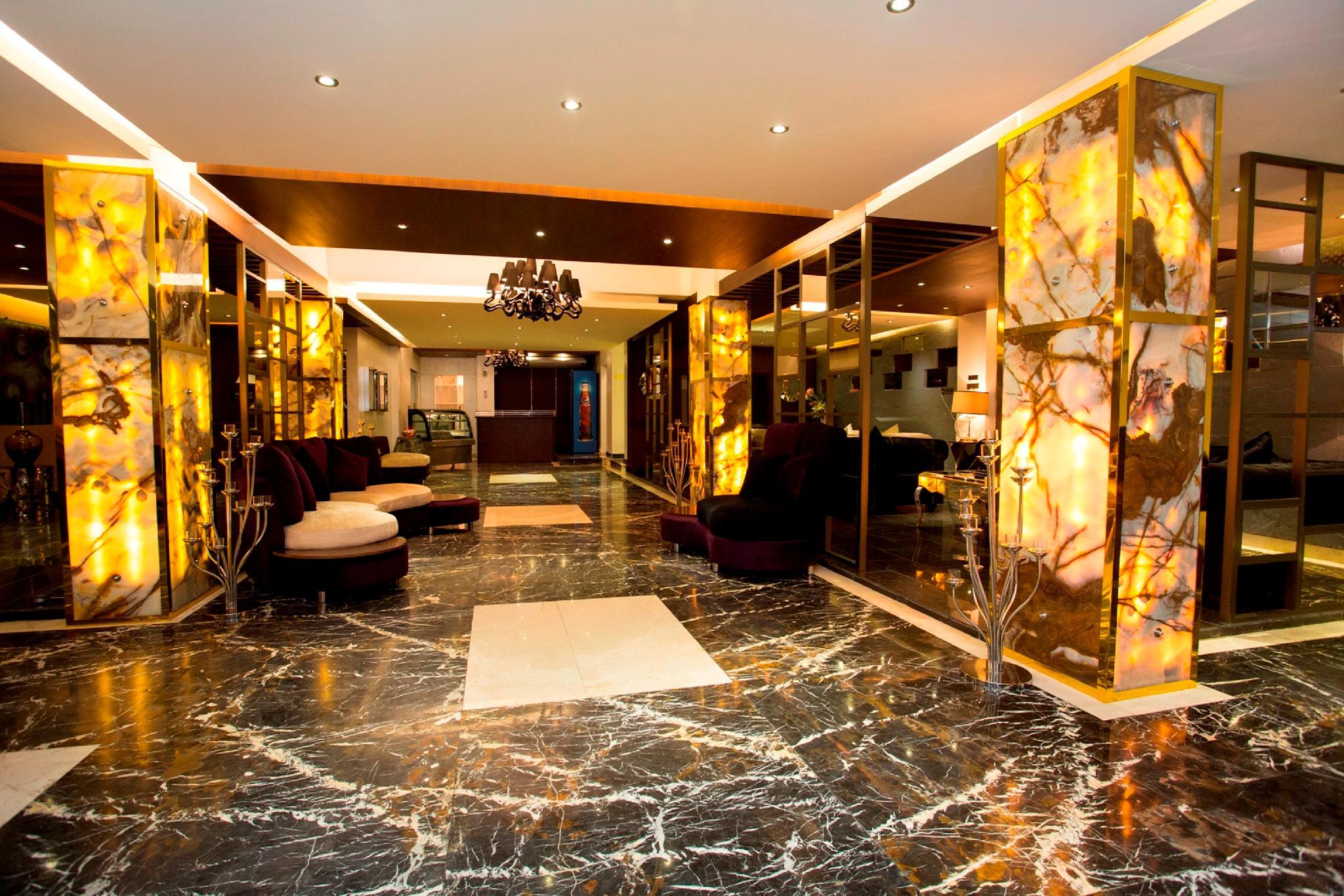 Monsoon Inn 12/29
