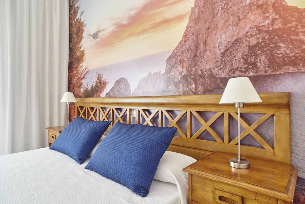 Hostal Mar Y Huerta 28/60