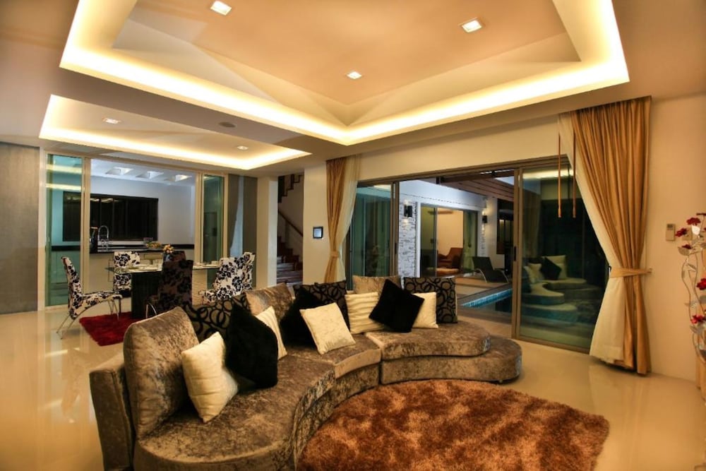 Chalong Miracle Lakeview Resort & Spa 76/100