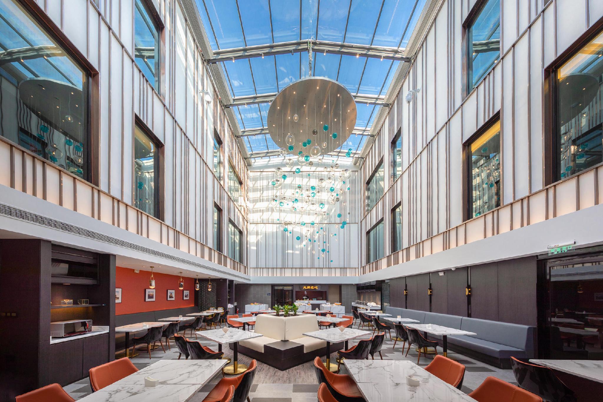 Atour Hotel (Datong Dongxin Plaza high speed railway station) 4/28
