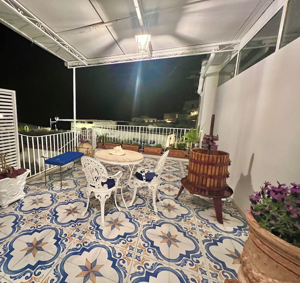 Villa Delle Palme Hotel 36/50