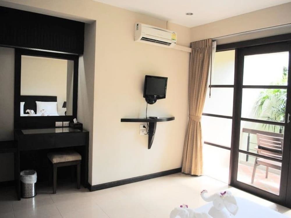 Thong Takian Resort 9/21
