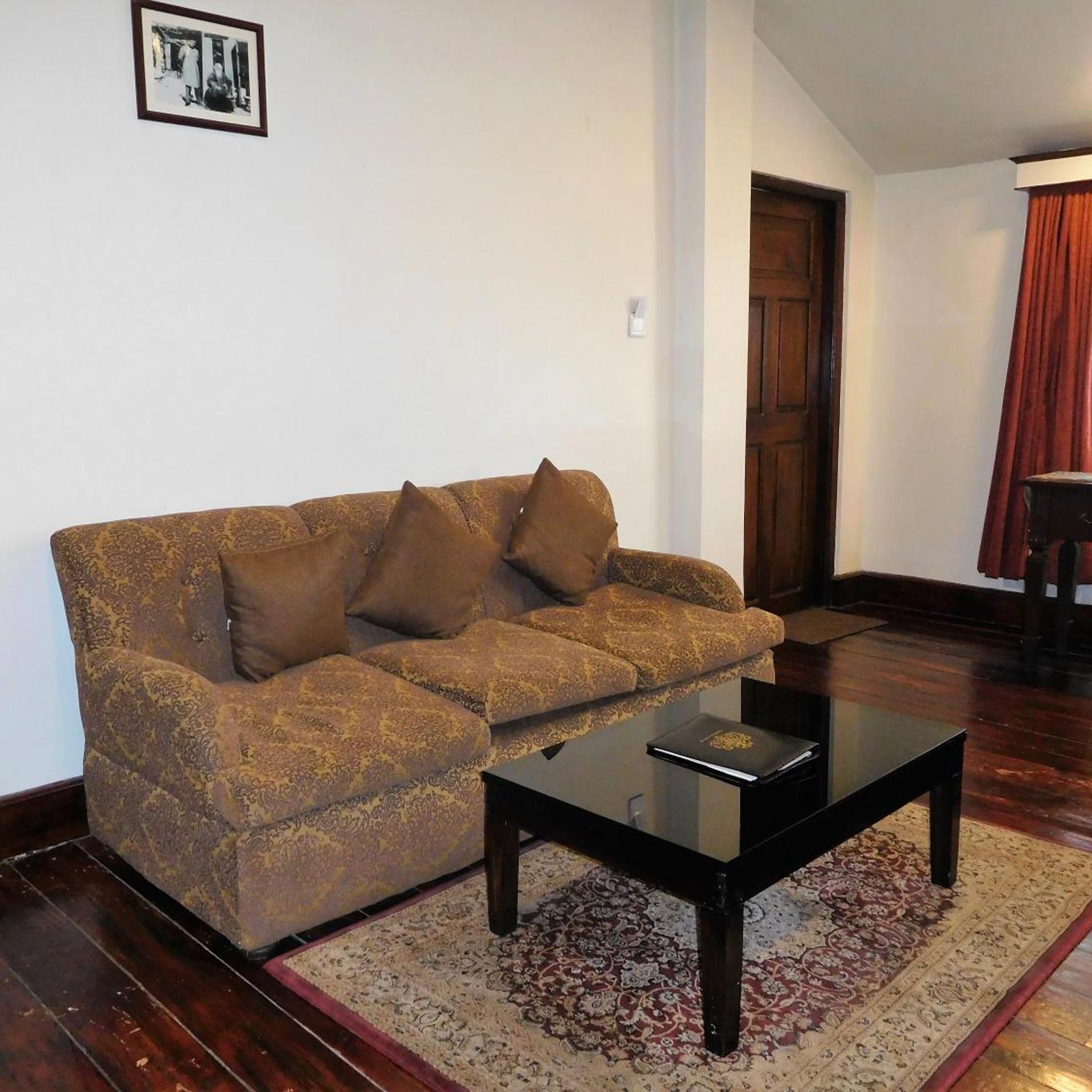 ROYAL HERITAGE-TRIPURA CASTLE 34/55