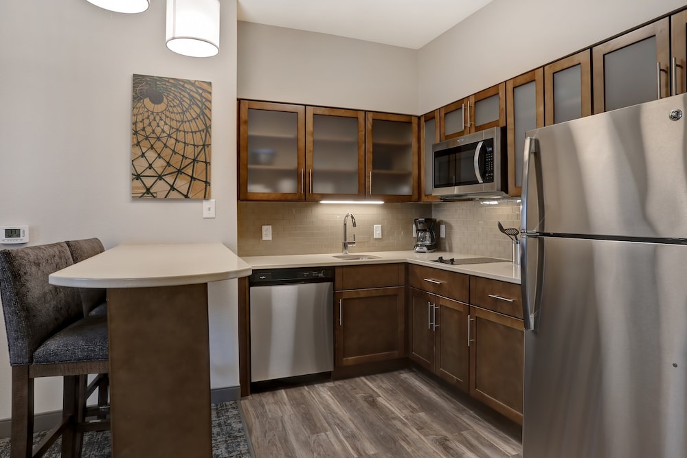 Staybridge Suites Overland Park - Kansas City S 40/69