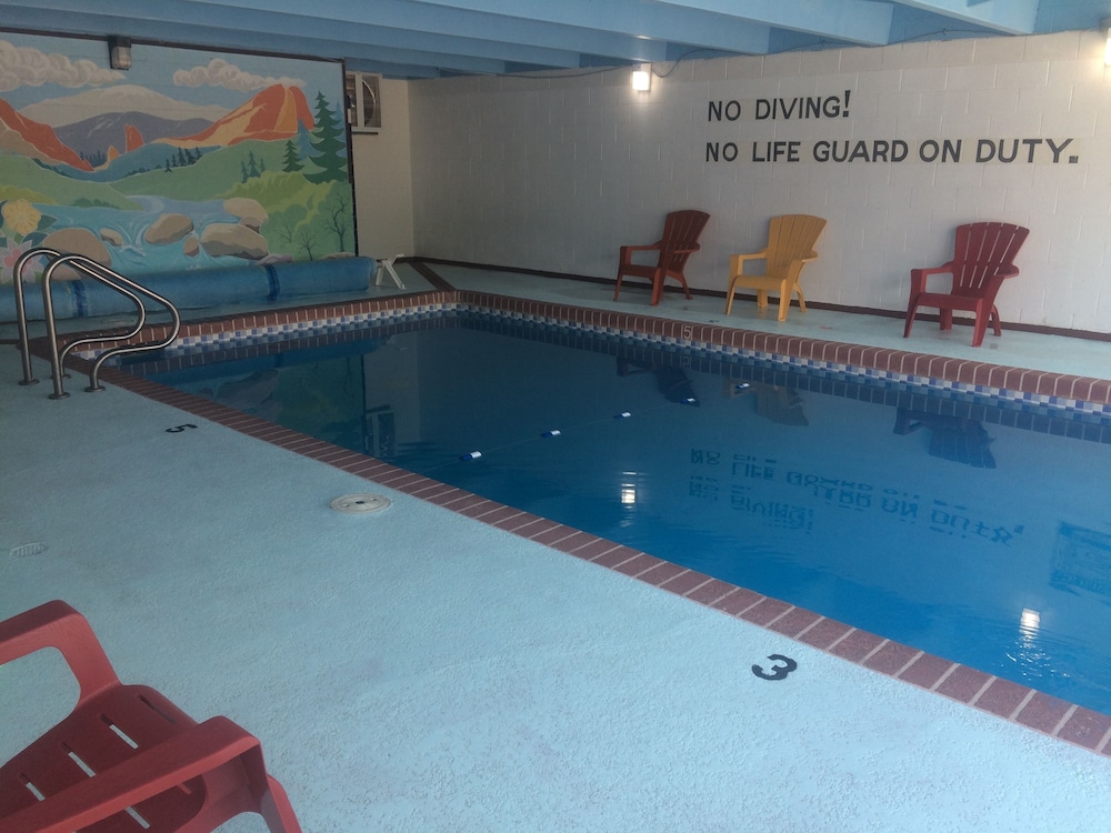 Garden Of The Gods Motel 46/58