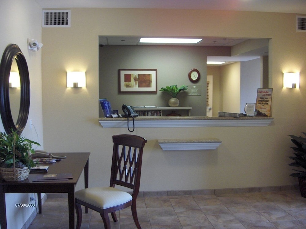 Candlewood Suites Paducah 6/65