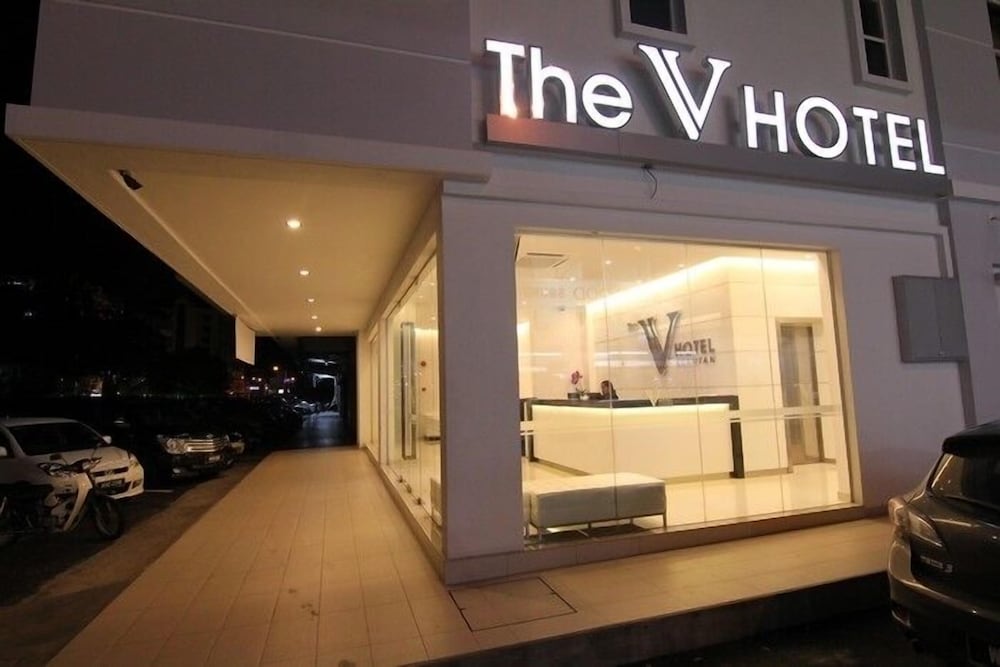 The V Hotel 3/30