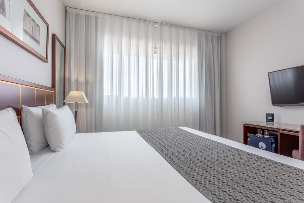 Room, Double Bed, Eurostars Toledo 4/10