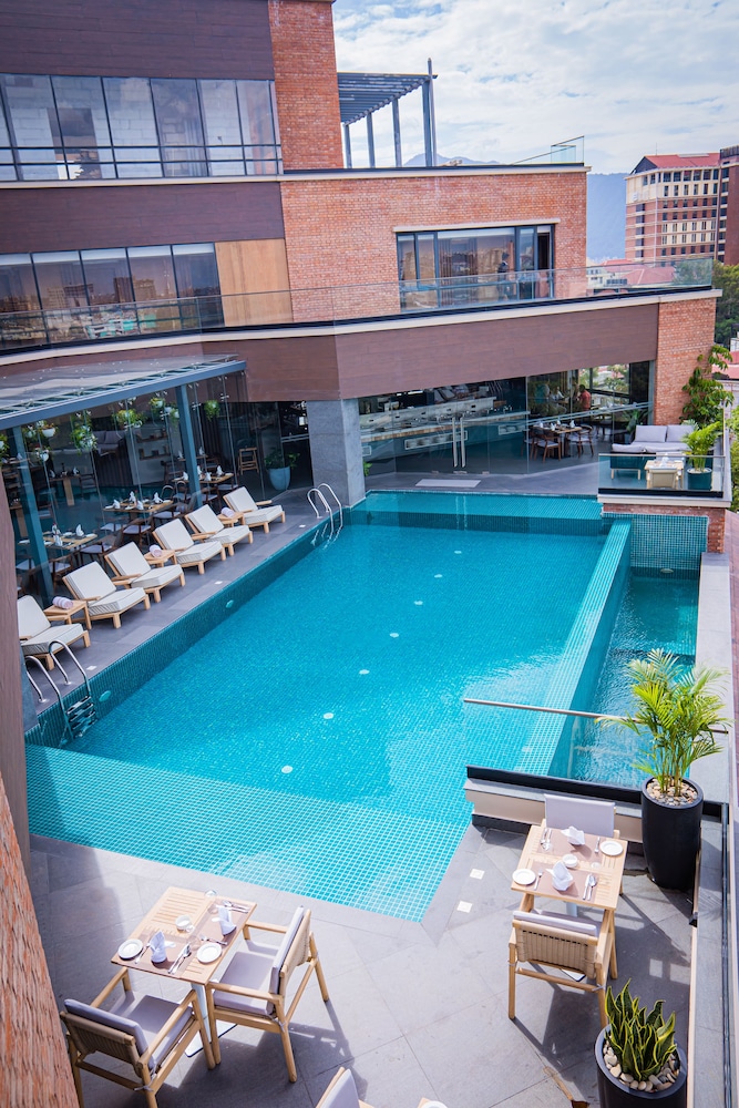 Hotel Barahi Kathmandu 9/70