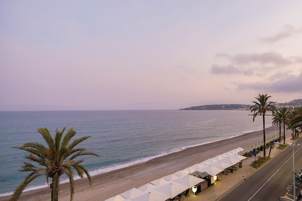 Hotel Vacances Bleues Le Balmoral 71/75