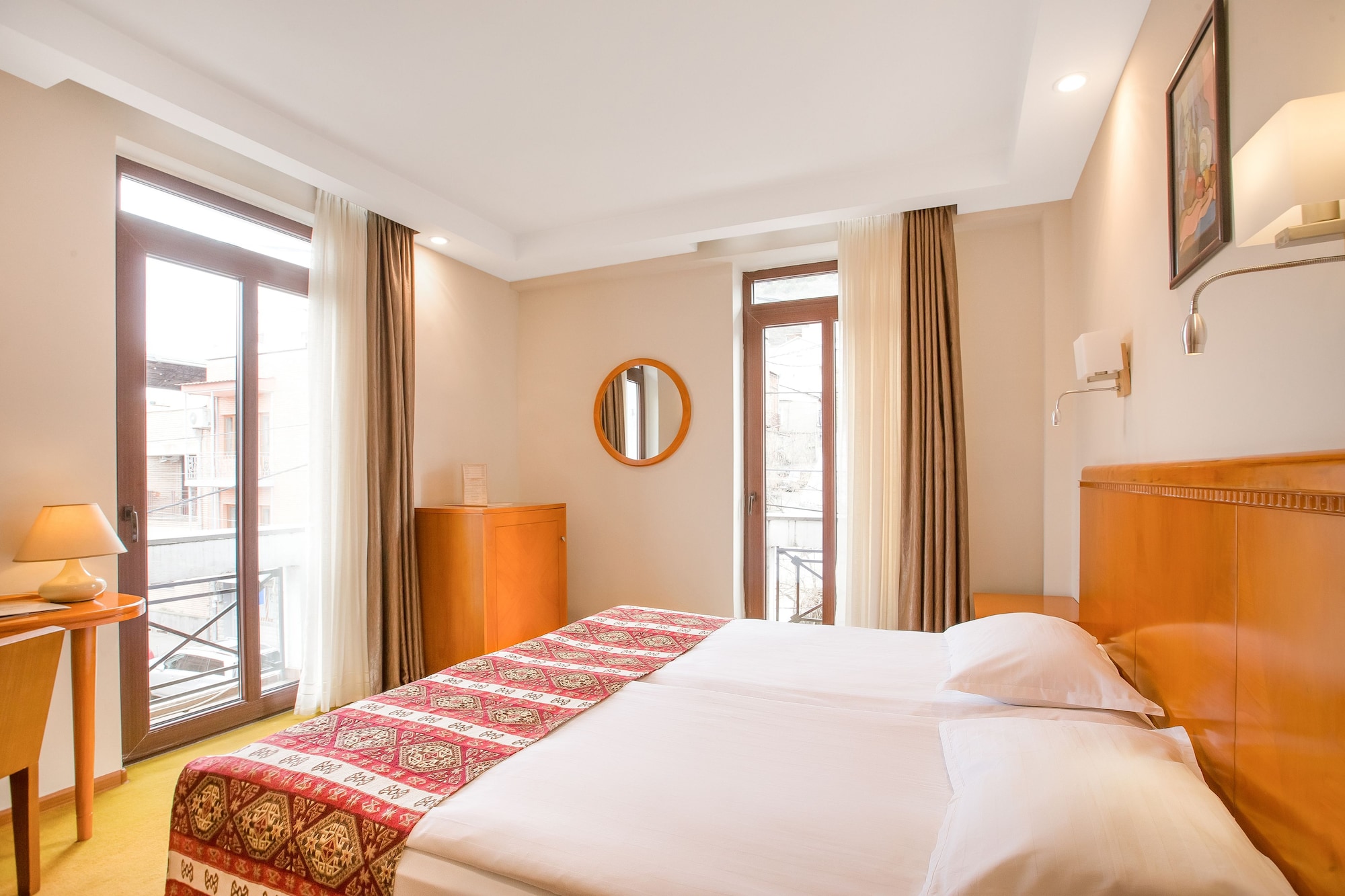 STANDARD, DOUBLE OR TWIN BED