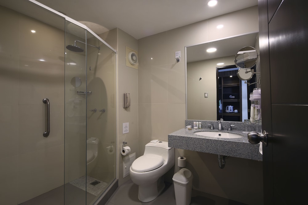 CASA ANDINA SELECT TACNA 76/76