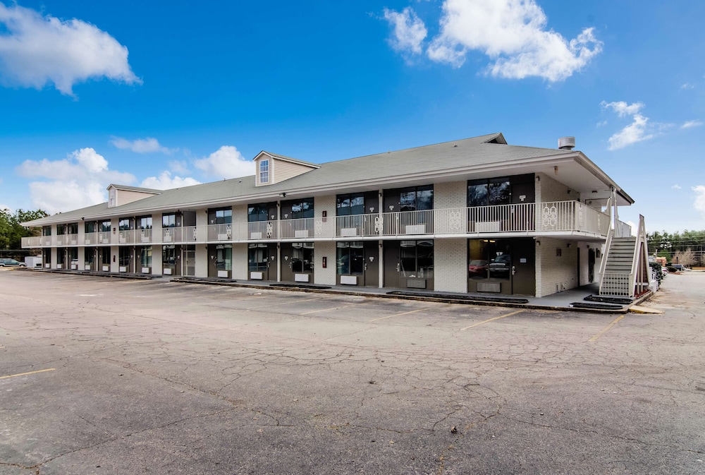 Studio 6 Extended Stay - Lagrange, GA 46/50