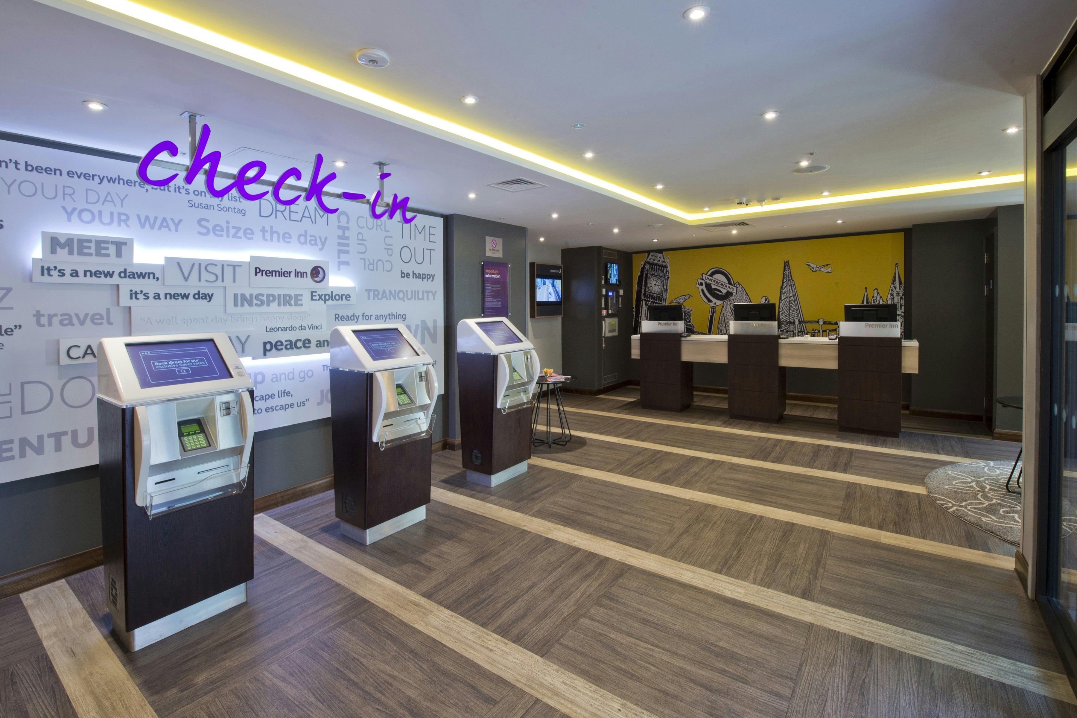 Premier Inn London Farringdon (Smithfield) Hotel 4/43