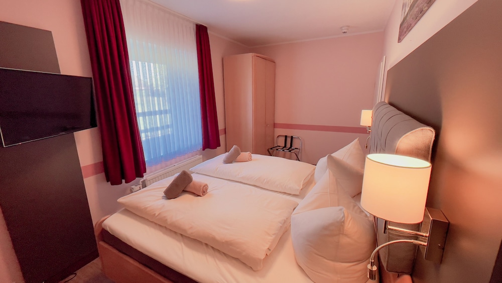 Hotel Schnehagen، فالزروده 15/50