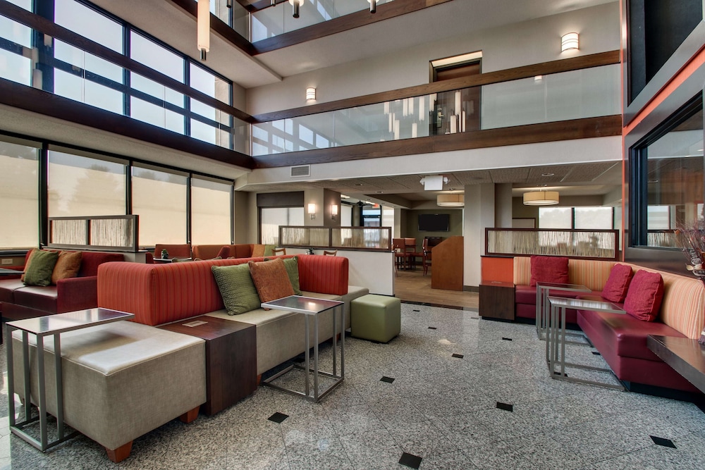 Drury Inn and Suites Evansville East 33/50