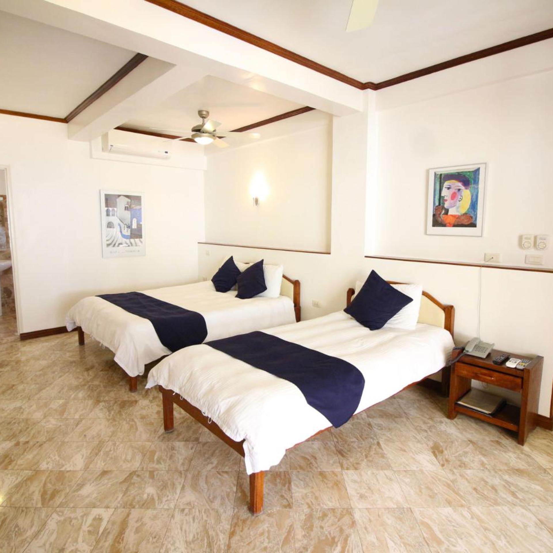 Suite, Balcony