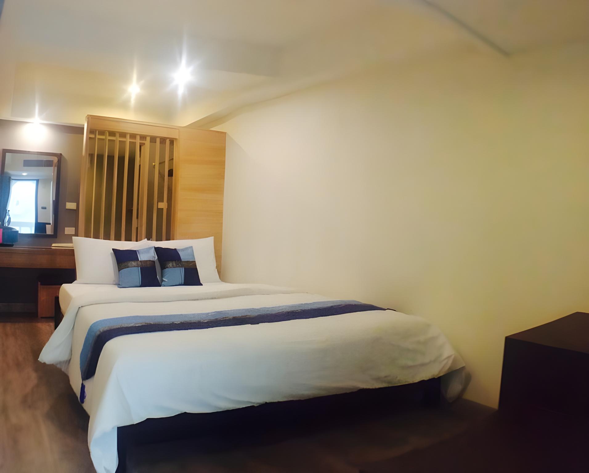 Classic, Single Bed, No Window