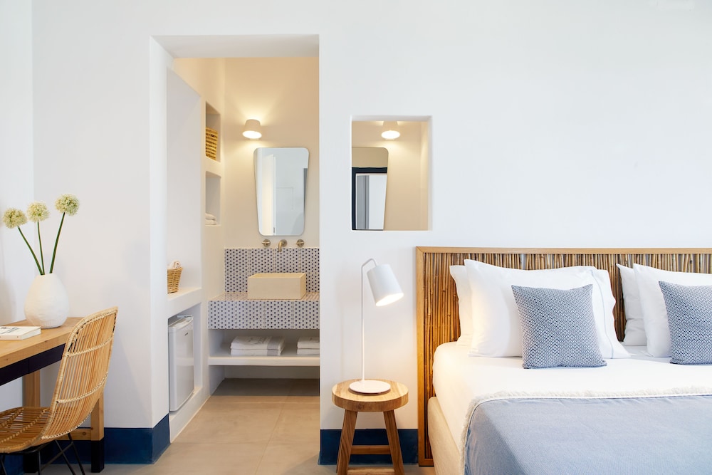 Milos Breeze Boutique Hotel 10/50