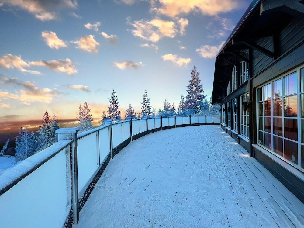 Mountain Lodge 45/50