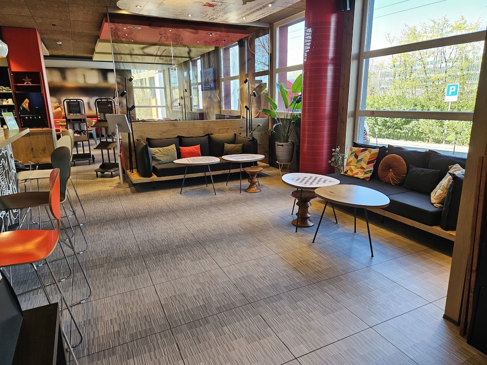 IBIS GENEVE AEROPORT 44/66