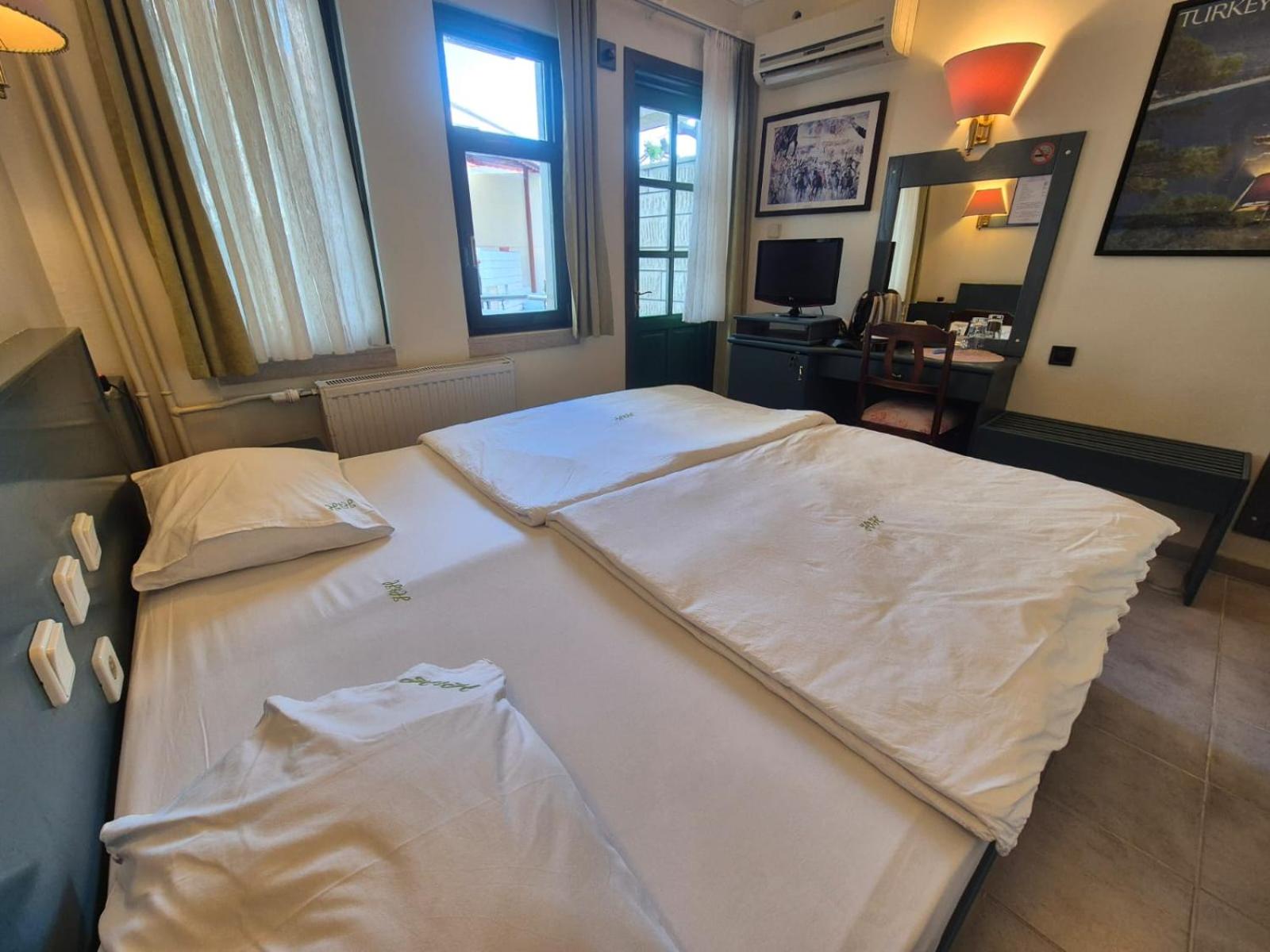Room, Double Bed, Back Garden View