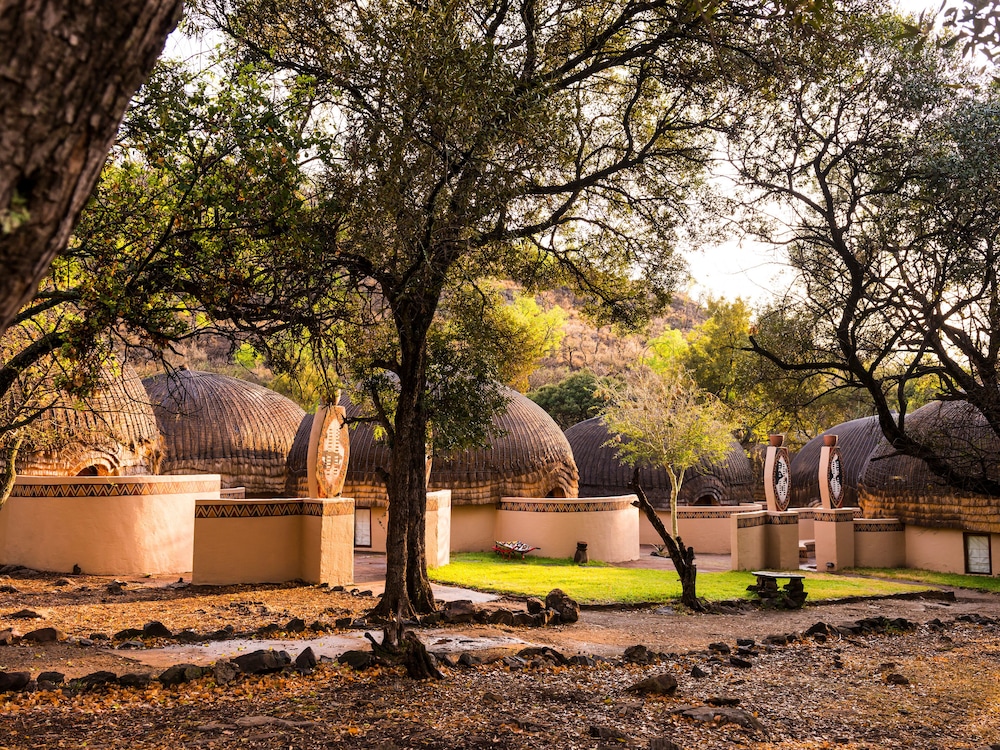 aha Lesedi Cultural Village 43/50