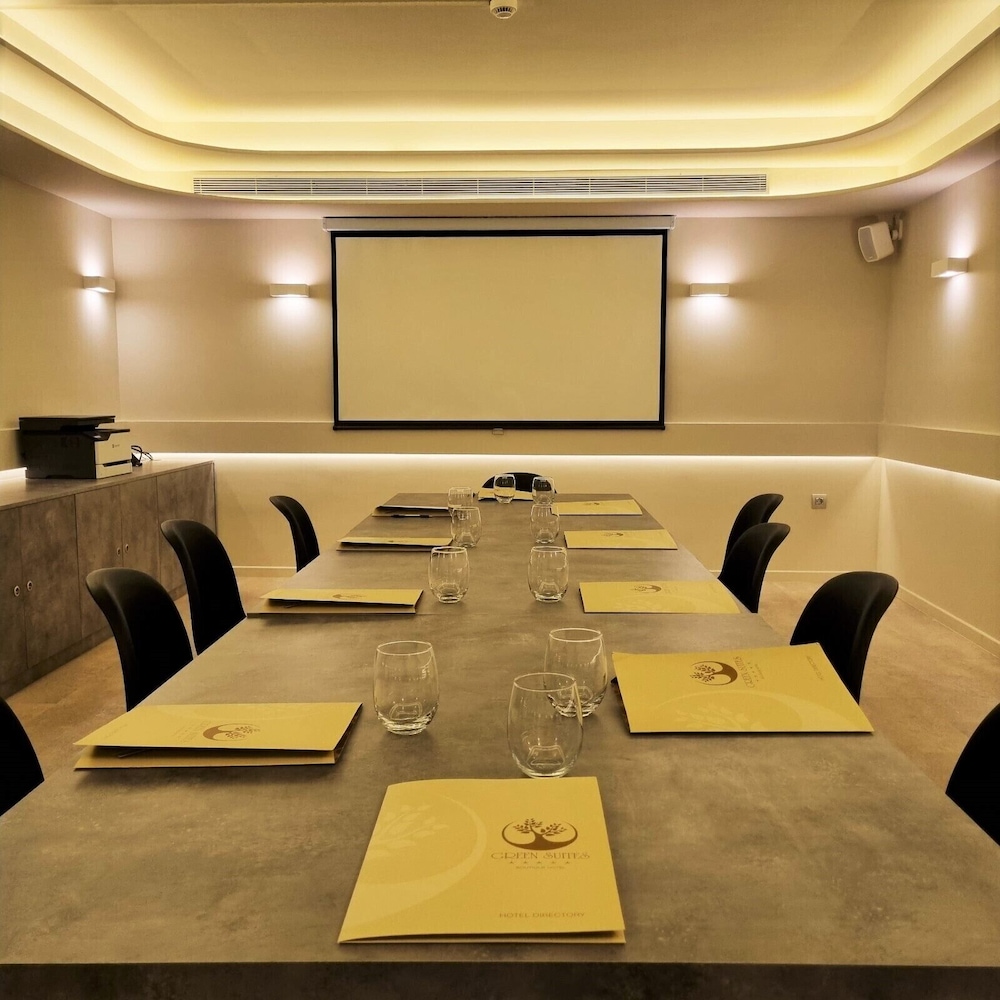 Green Suites Boutique Hotel 40/50