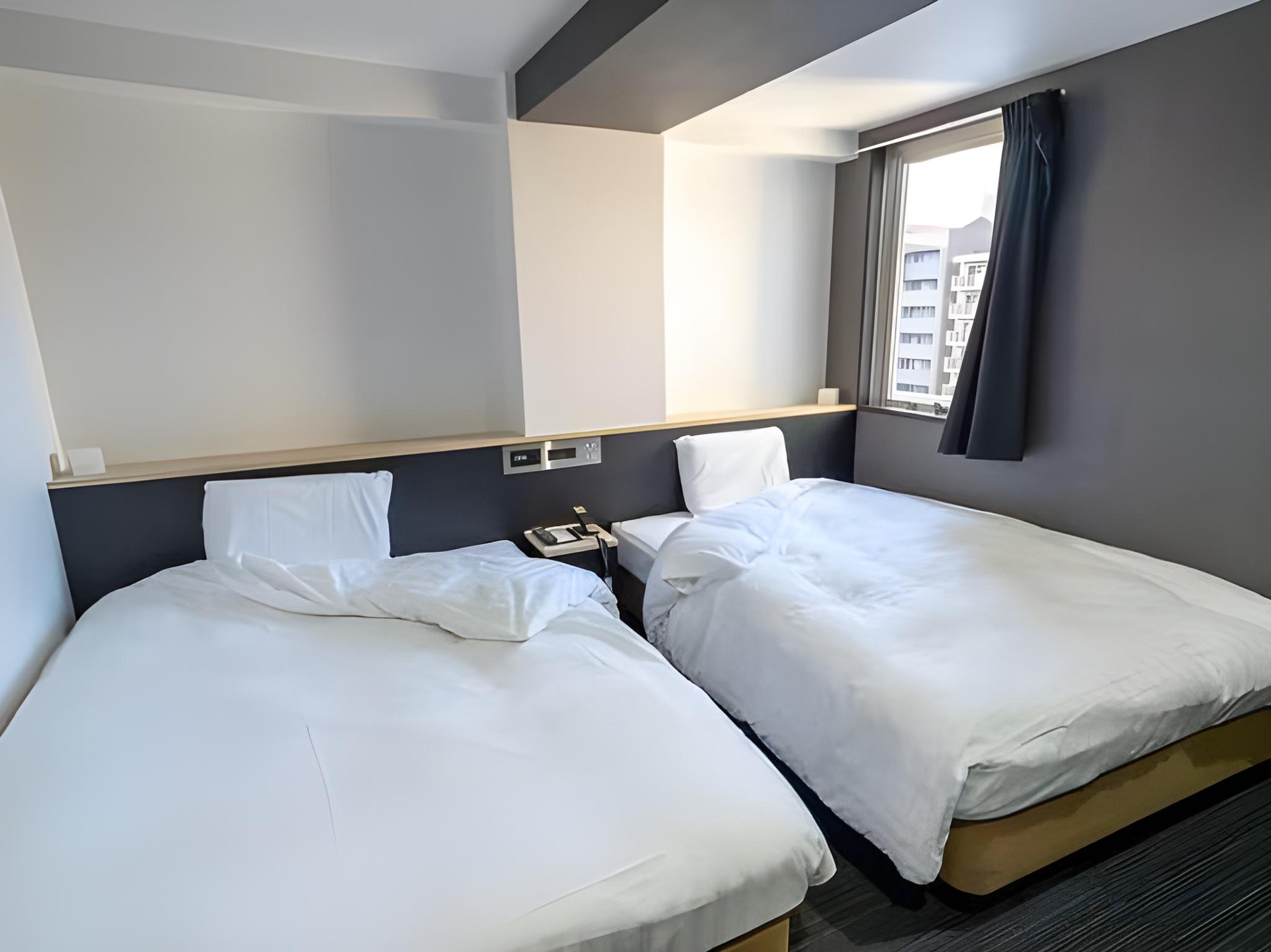 Room, Twin Beds, Annex