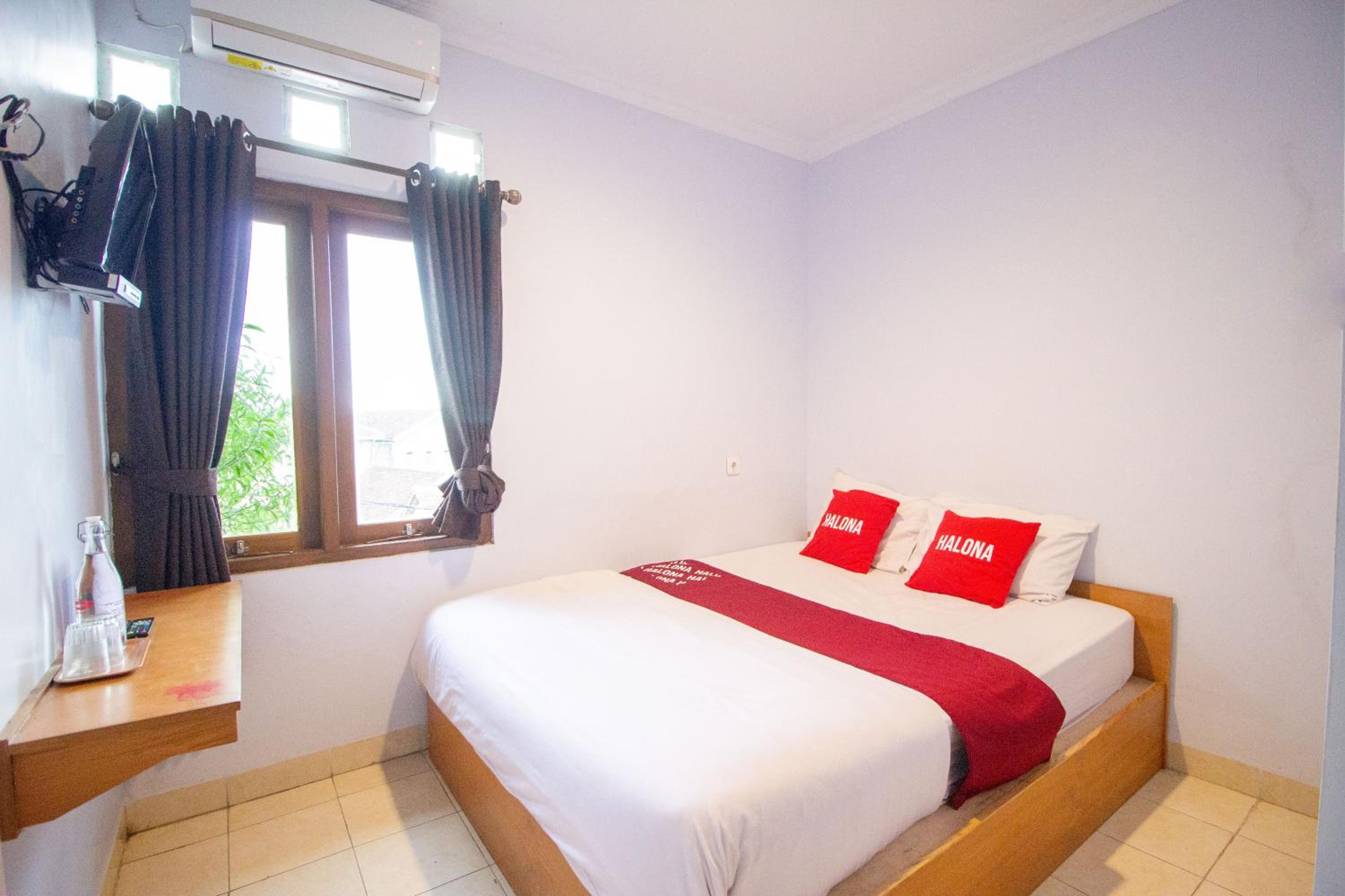 OYO 3707 Halona Guesthouse 19/50