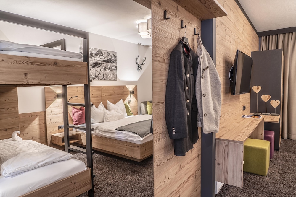 Sweet Cherry Boutique Guesthouse Tyrol 8/28