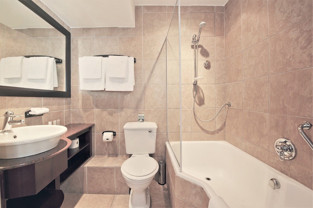 Premier Hotel Cape Town 80/82