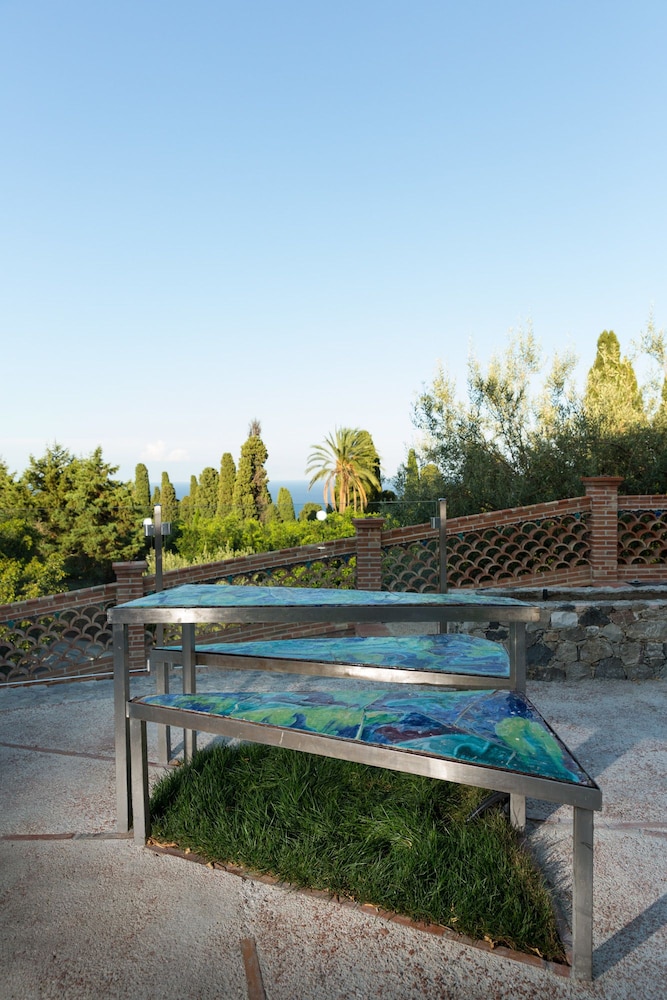 Medea Residence 19/38