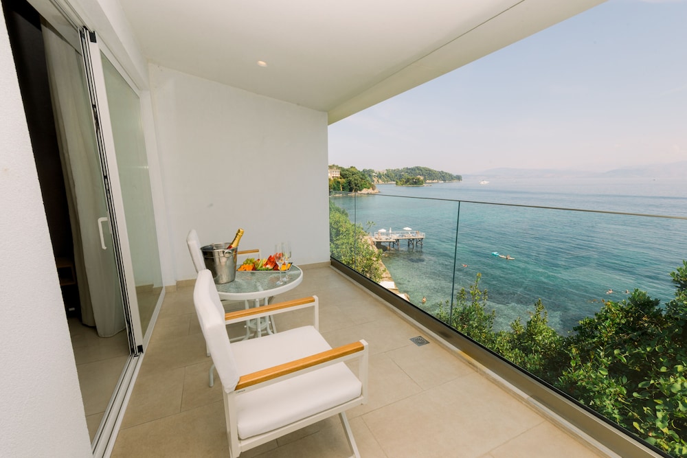 Ray Hotel Corfu 23/50