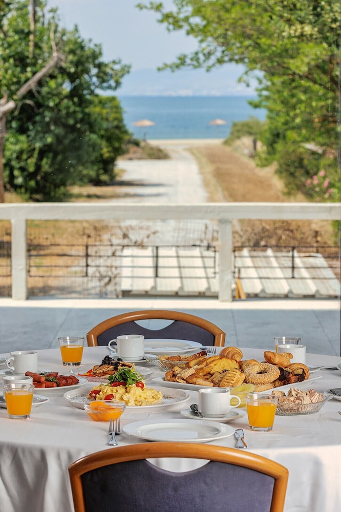 Sun Beach Hotel 35/53