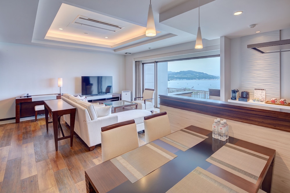Ala Mahaina Condo Hotel 46/74