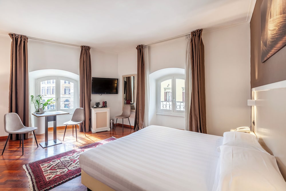 Inn Rome Rooms & Suites 21/50