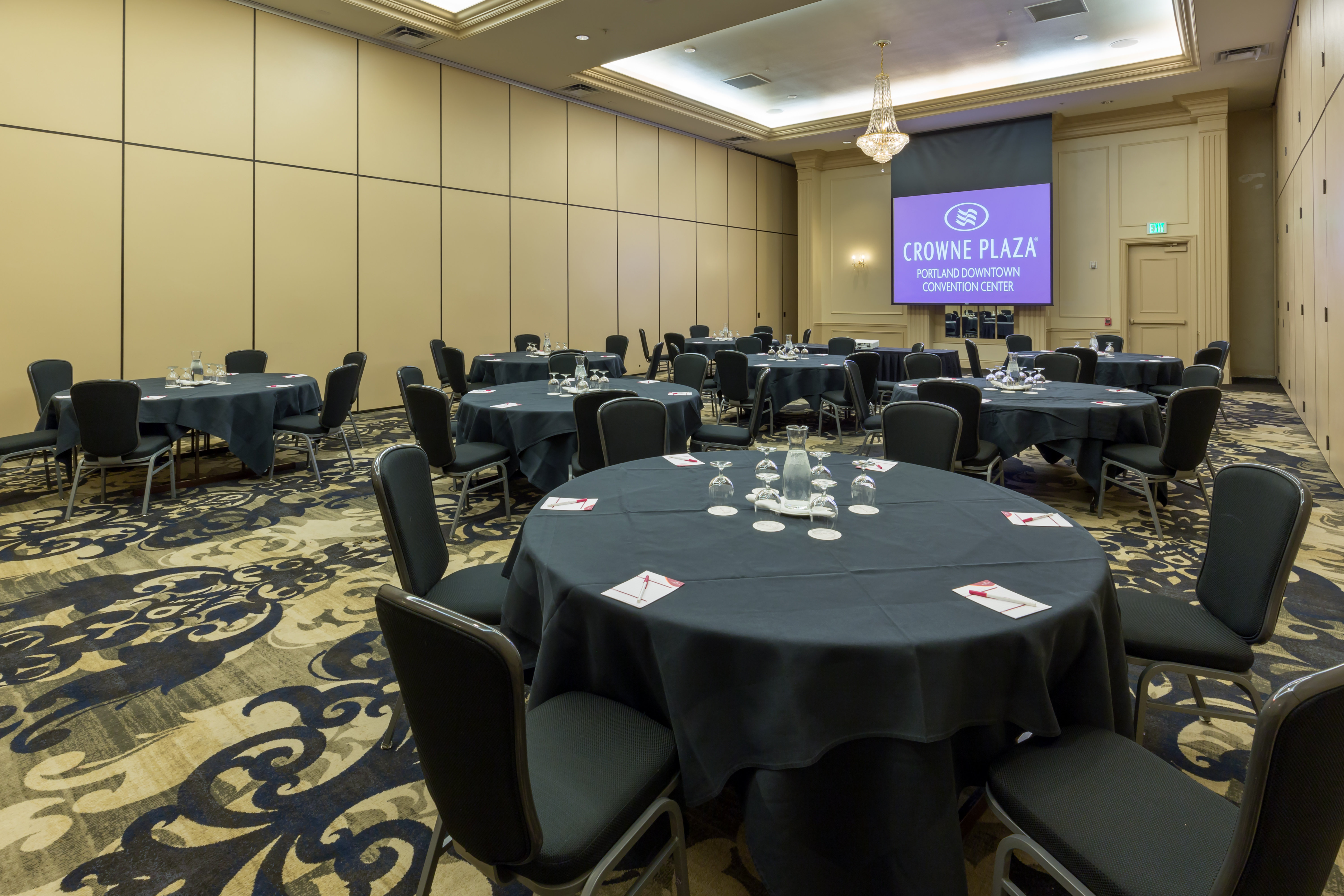 Crowne Plaza Portland Convention Center 69/82
